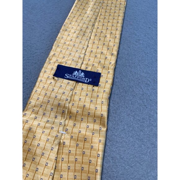 Stafford Mens Yellow Tie 100 Percent Imported Silk Geometric Pattern Necktie - Picture 4 of 5
